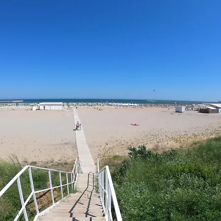 דירה Apartament Tedy2,faleza Nord Apartament 3 Cu La Mare *